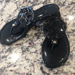Tory Burch Blk Patent Leather Miller Sandal Size 6